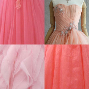 ブログ紹介「ウエディングドレスのデザインをカラードレスに」