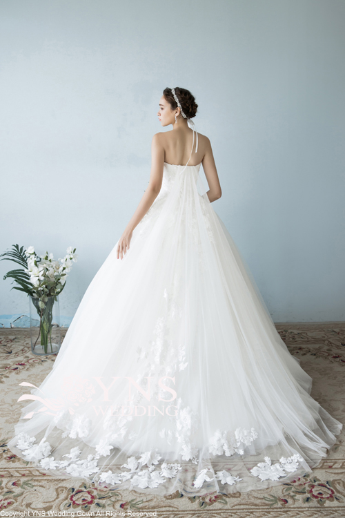 YNSウェディングドレス パニエ付き YNS WEDDING パニエ&ベール&グローブ付き☆ ウェディングドレス