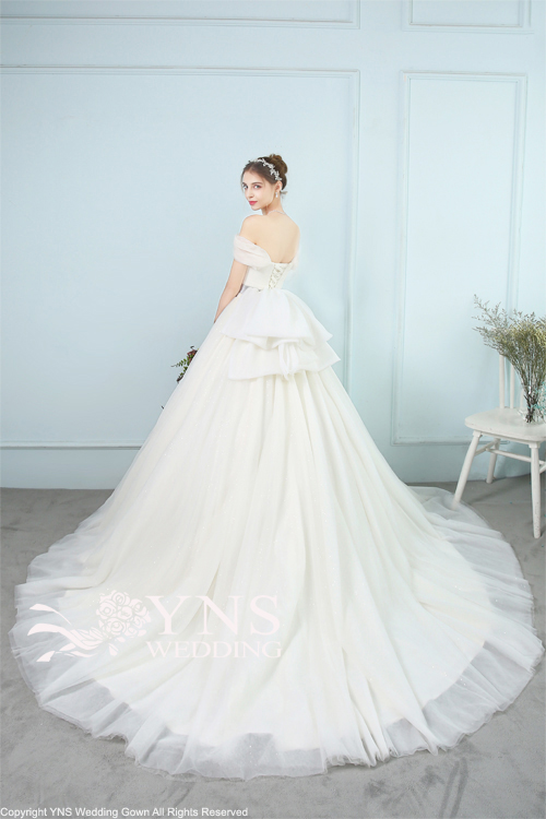 ynswedding ウエディングドレス ynswedding • Instagram photos and videos