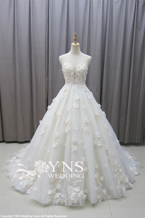 YNS WEDDINGドレス