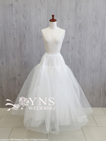 パニエ（1/1）｜ウェディングドレスのYNS WEDDING