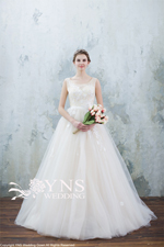 S004｜タキシード｜ウェディングドレスのYNS WEDDING